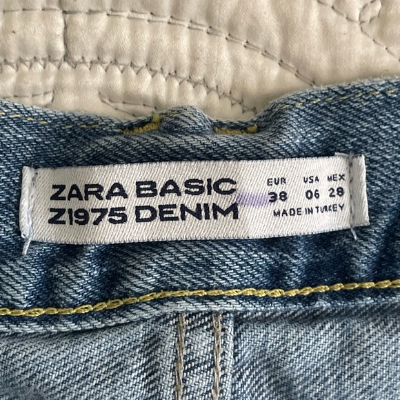 Zara Medium Wash Ripped Jeans Low/Mid Waisted - Picture 6 of 7